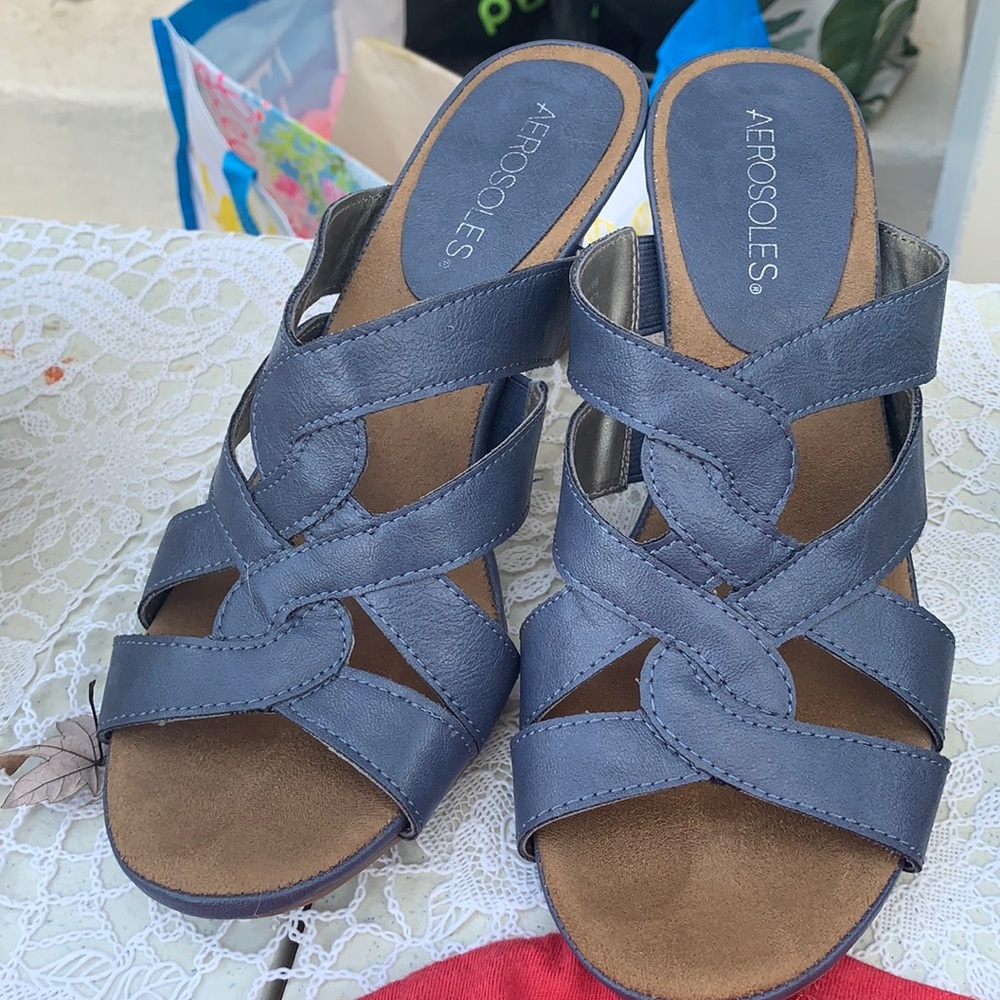 Aerosoles blue, brown heel casual shoe